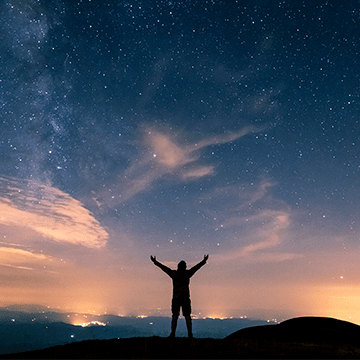 Lee más sobre el artículo Con los pies en la tierra y los ojos en el cielo